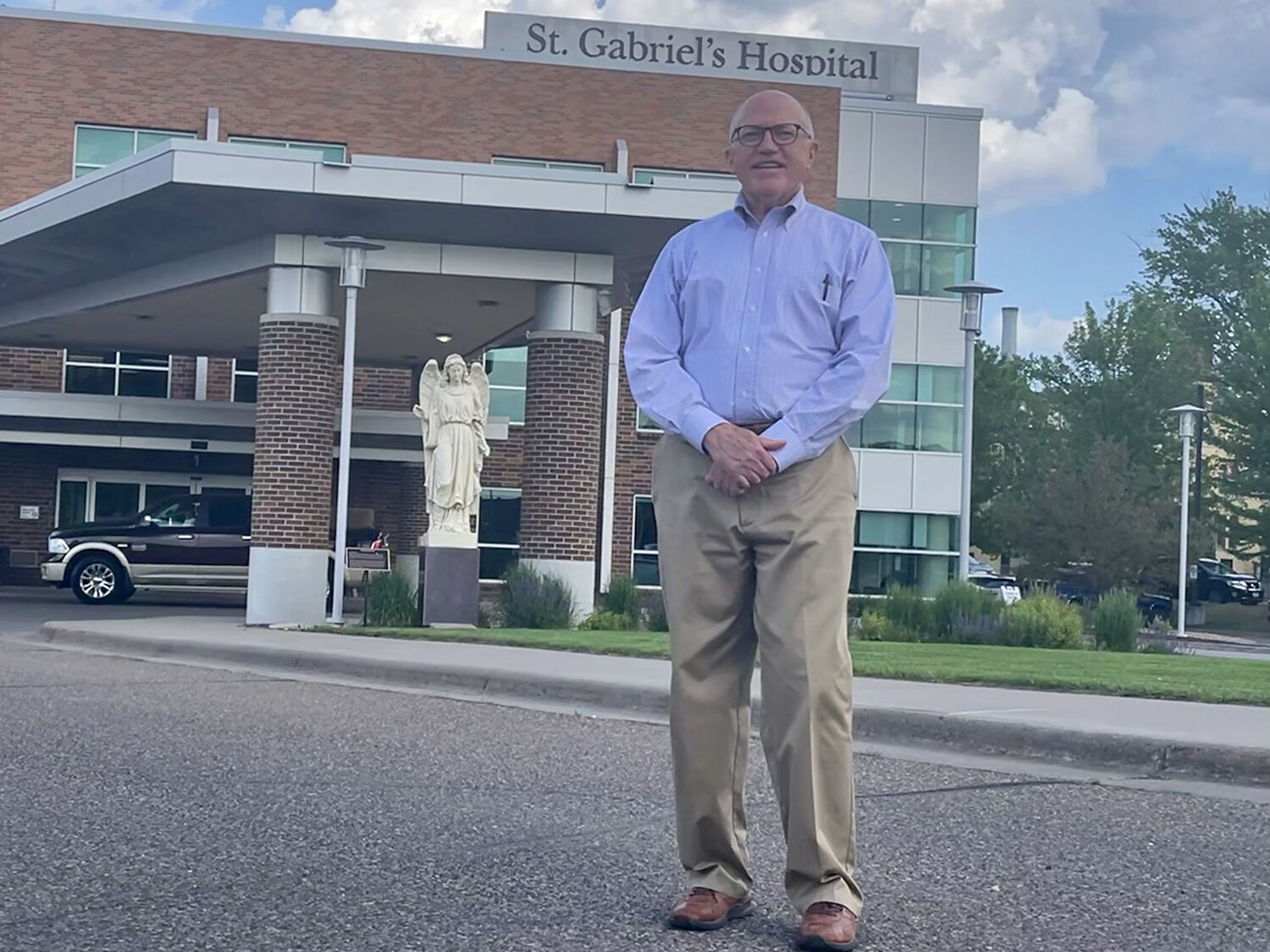 Dr. Tom Stoy retires after 36 years